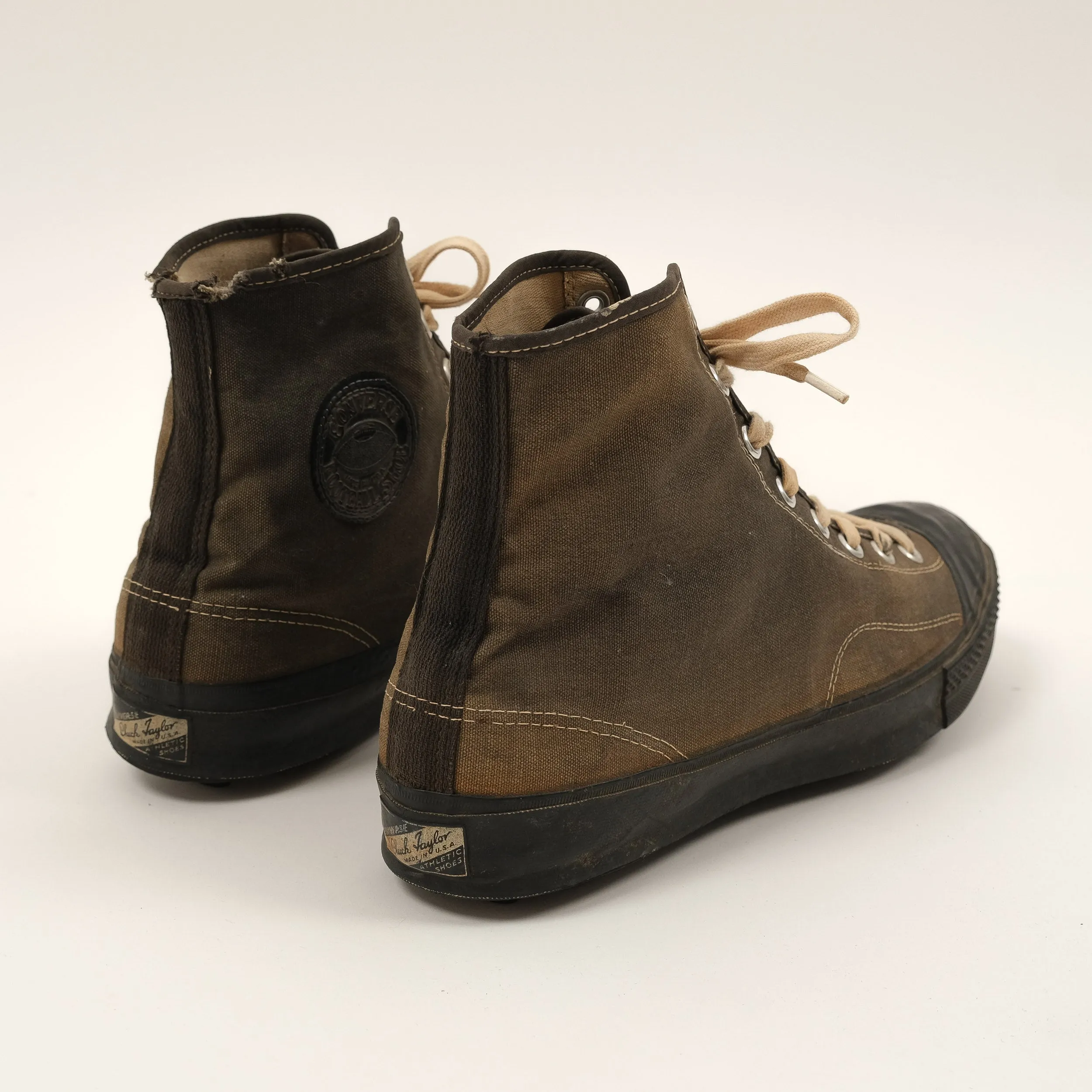 40'S CONVERSE CHUCK TAYLOR