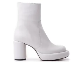Brody White Leather