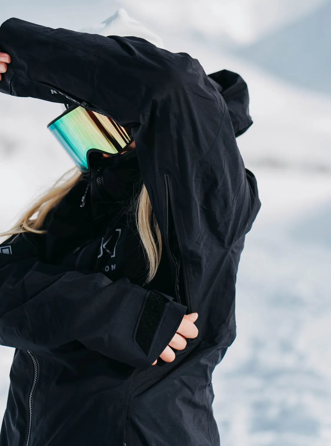 Burton Womens AK Upshift GORE-TEX 2L Jacket