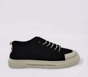 Flat Sneaker
