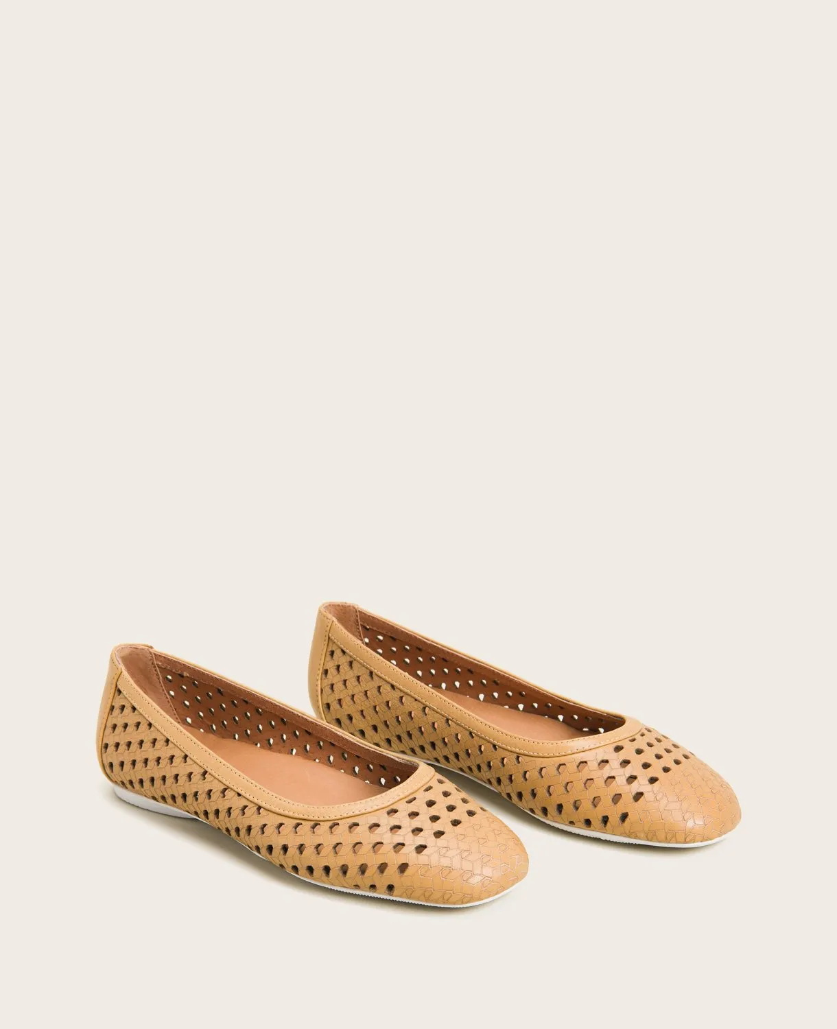 GENTLE SOULS - Eugene Travel Packable Woven Ballet Flat