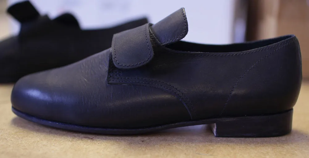 Ladies' Colonial Shoes in Size 12 - Low Heel