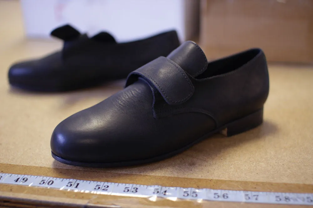 Ladies' Colonial Shoes in Size 12 - Low Heel