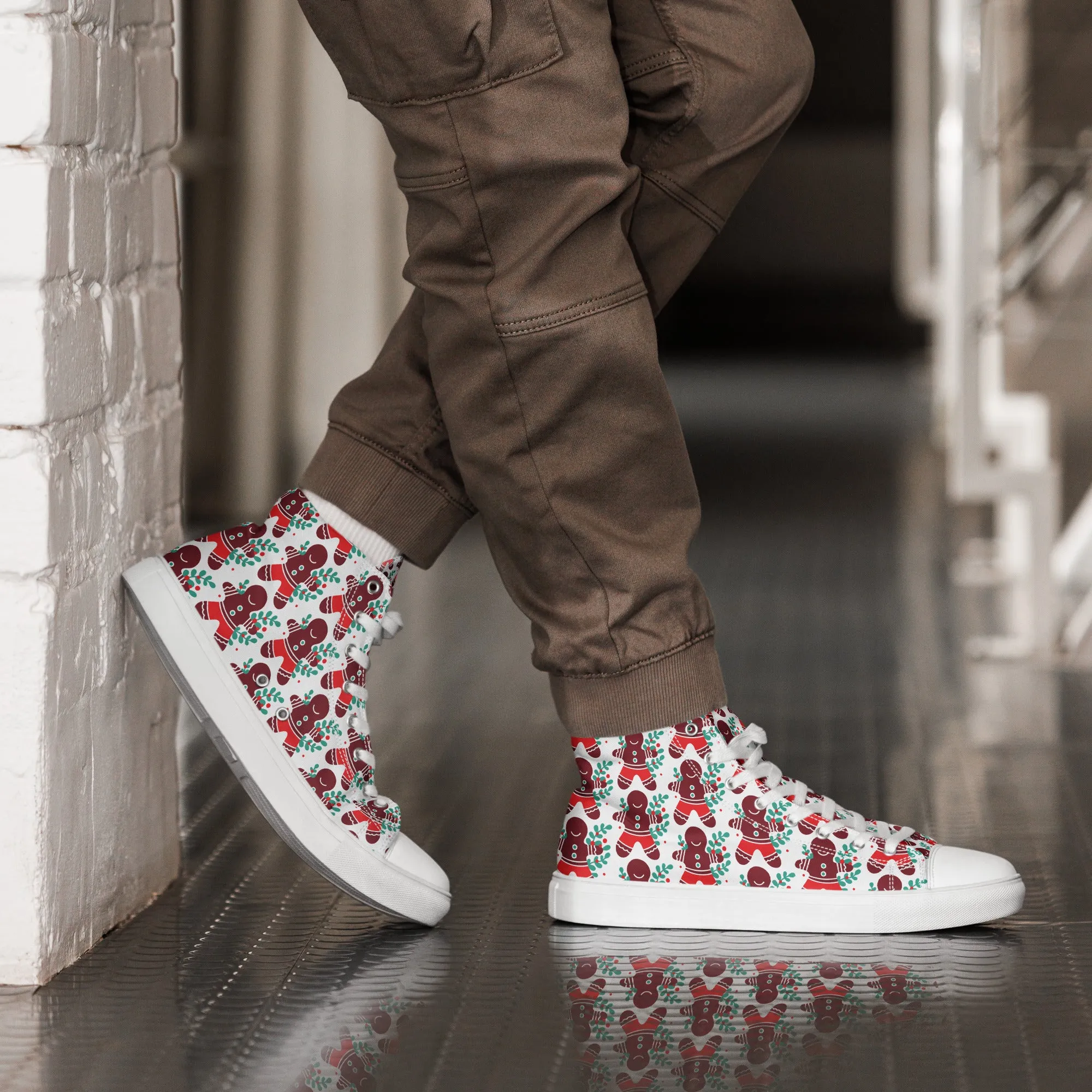 Men Christmas High Top Canvas Shoes (Glamourange Holiday Magic Canvas Shoes For Men - 008)