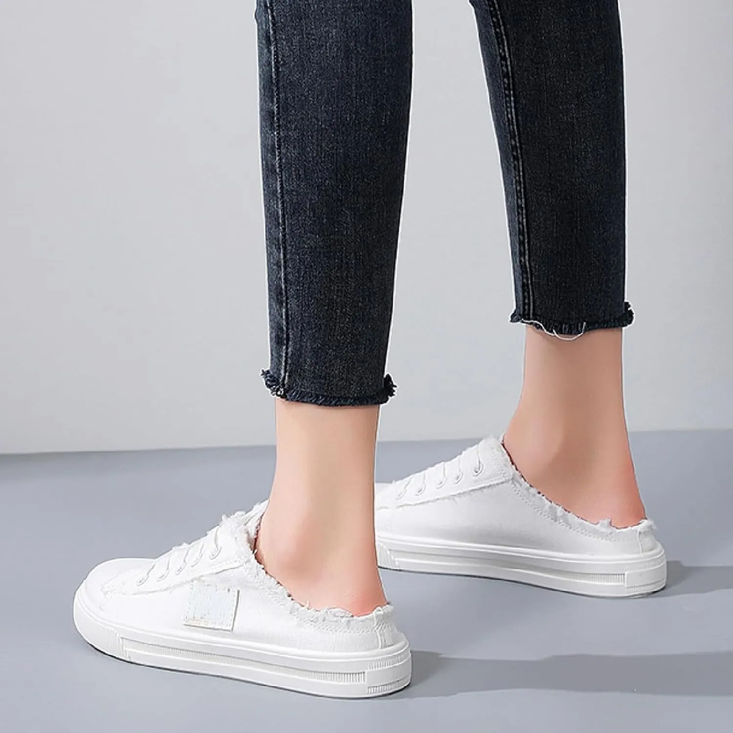 Women's White Canvas Shoes Casual Tennis Shoes Casual Sports Preppy Flat Sneakers Classic Comfortable Clipper Sneakers Low Top Walking Shoe